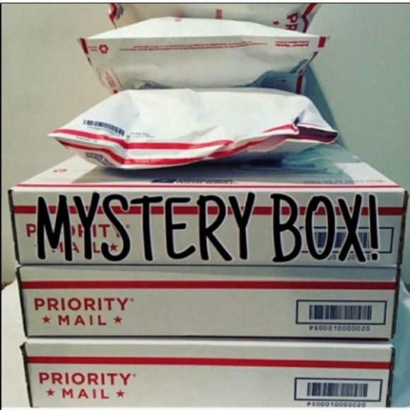 Liz Claiborne Tops - 5 lb Mystery Box!